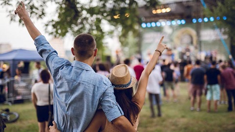 festivalgangers Feel Good Festival en Graspop ontevreden